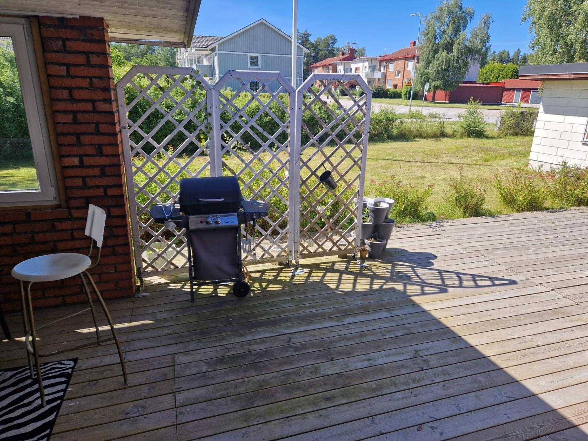 Villa Med Egen Parkering. Moejlighet Att Boka Fran 1 Och Upp Till 5 Personer. Örebro Exteriör bild