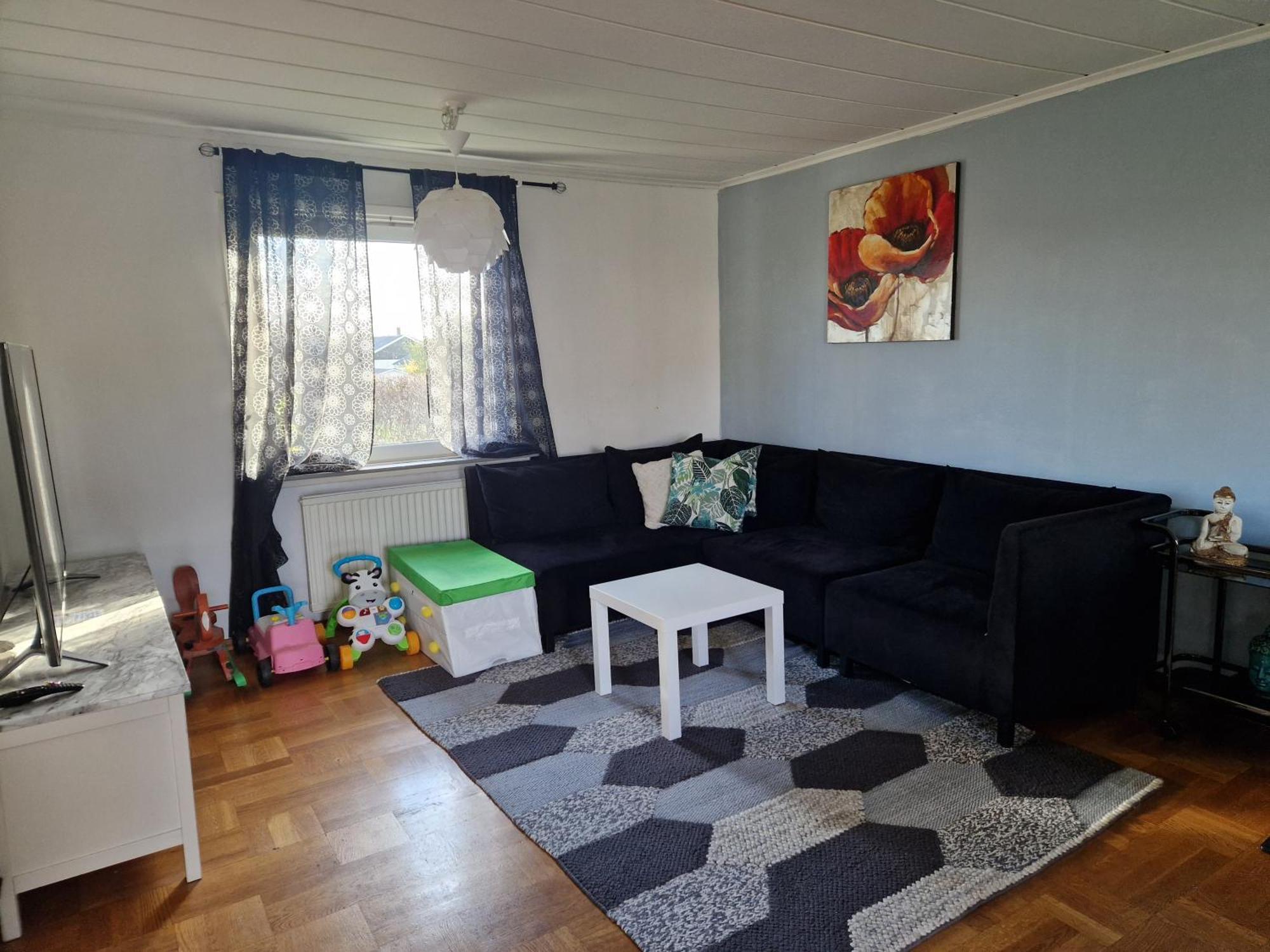 Villa Med Egen Parkering. Moejlighet Att Boka Fran 1 Och Upp Till 5 Personer. Örebro Exteriör bild